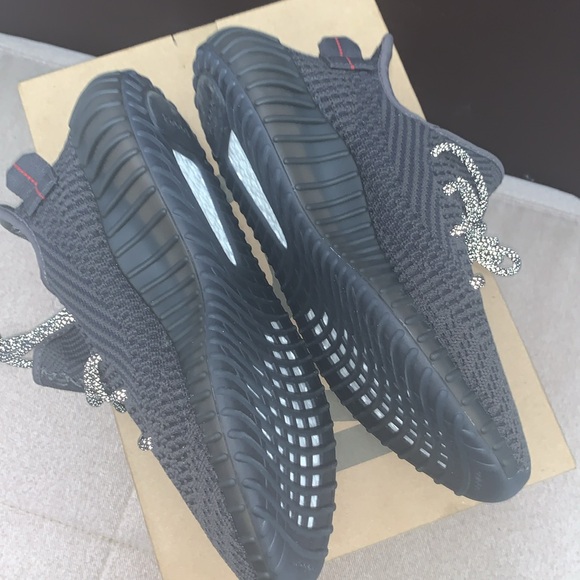 Adidas Yeezy Boost 350 V2 Static Black (Reflective) - Picture 5 of 8